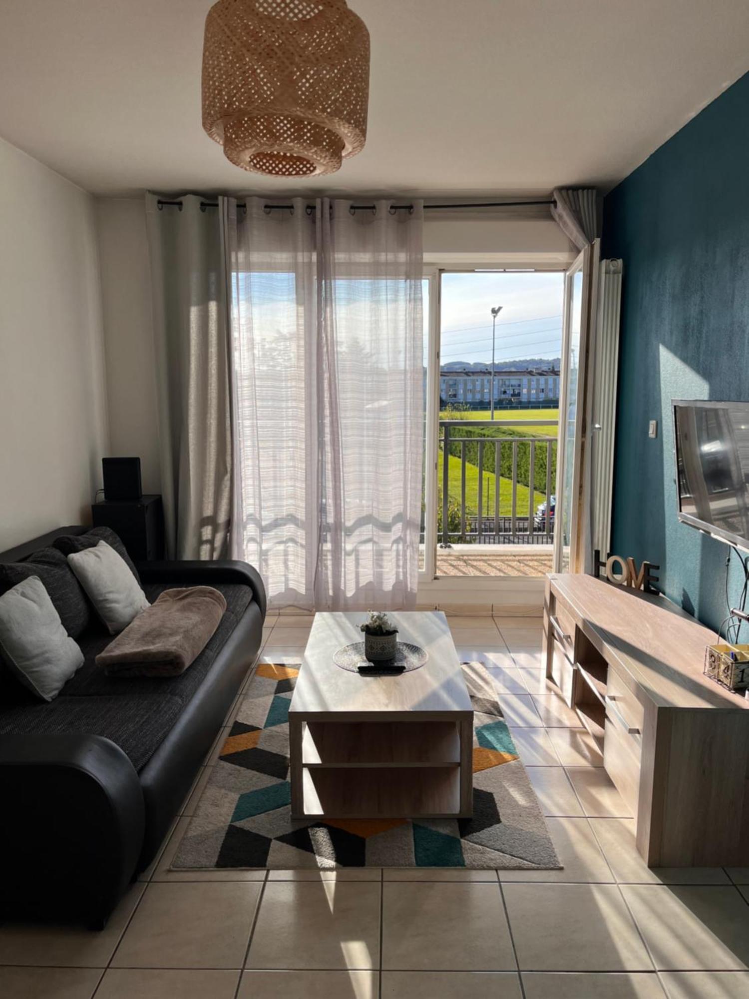 Apartment 2 *